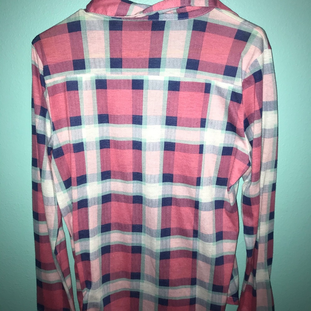 Button down - Picture 2 of 3